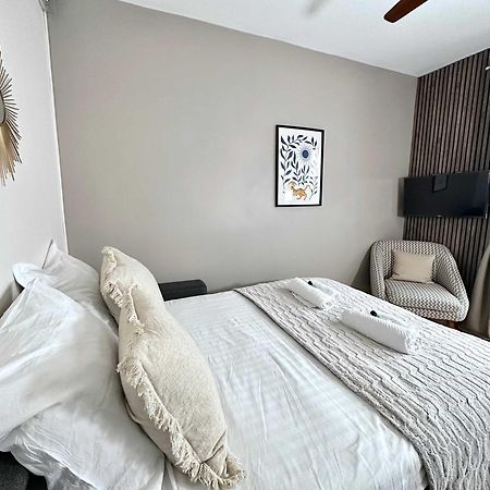 Chic Paris Studio Eiffel Tower Proximity Exterior photo