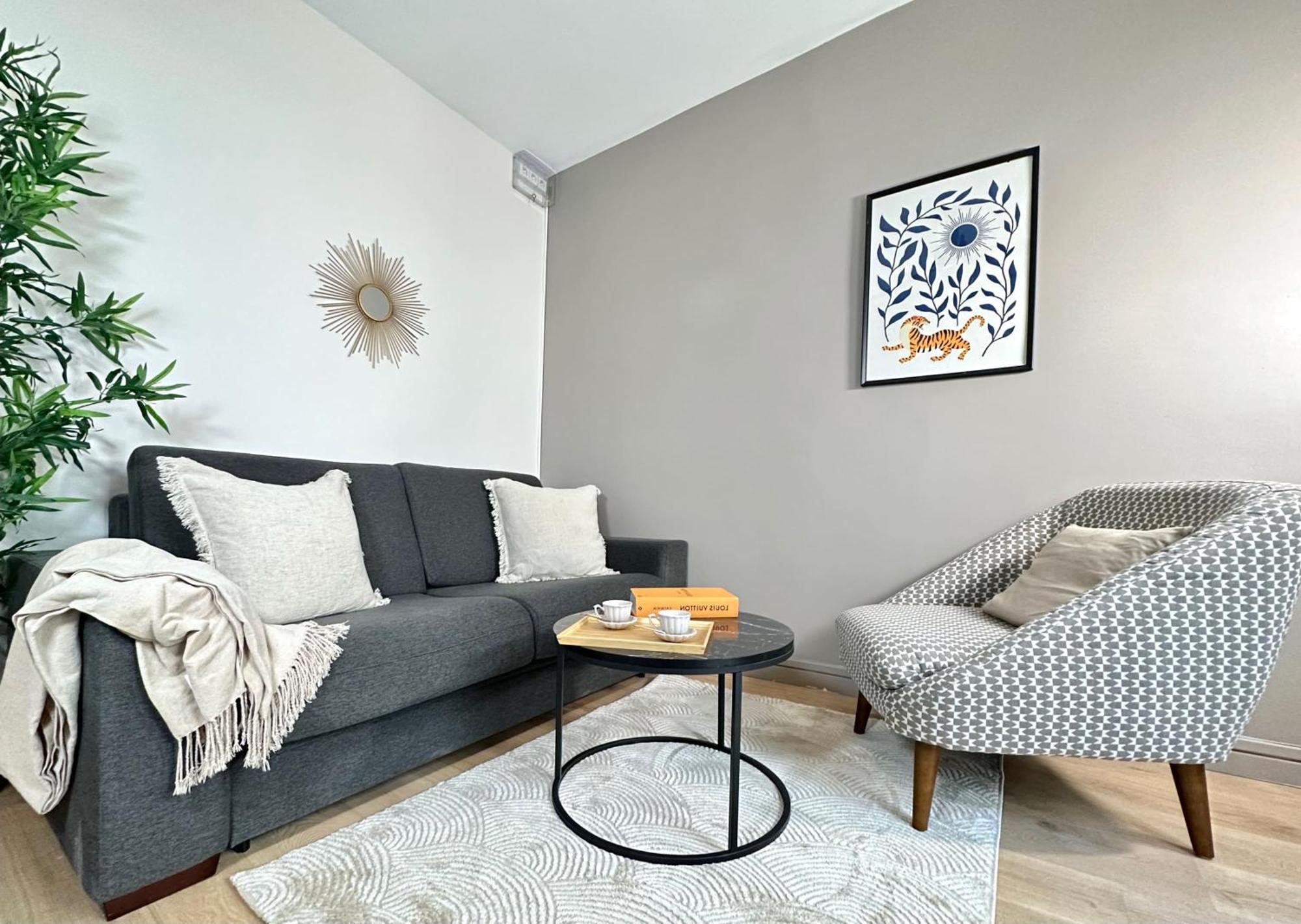 Chic Paris Studio Eiffel Tower Proximity Exterior photo